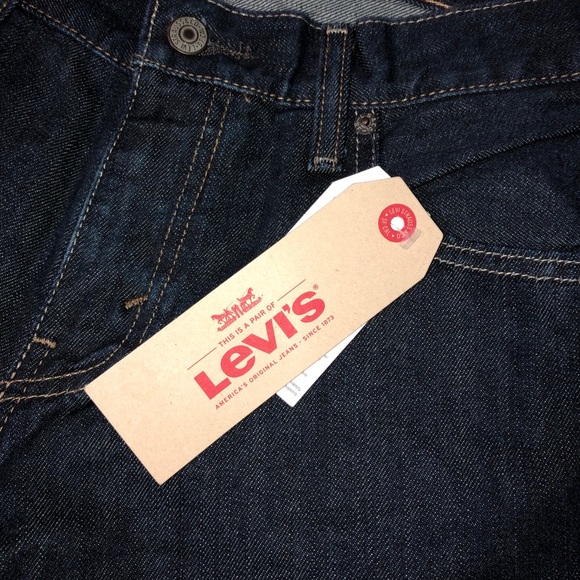 NWT! Men’s Levi’s Jeans! Crisp Navy Blue Denim - Picture 2 of 6